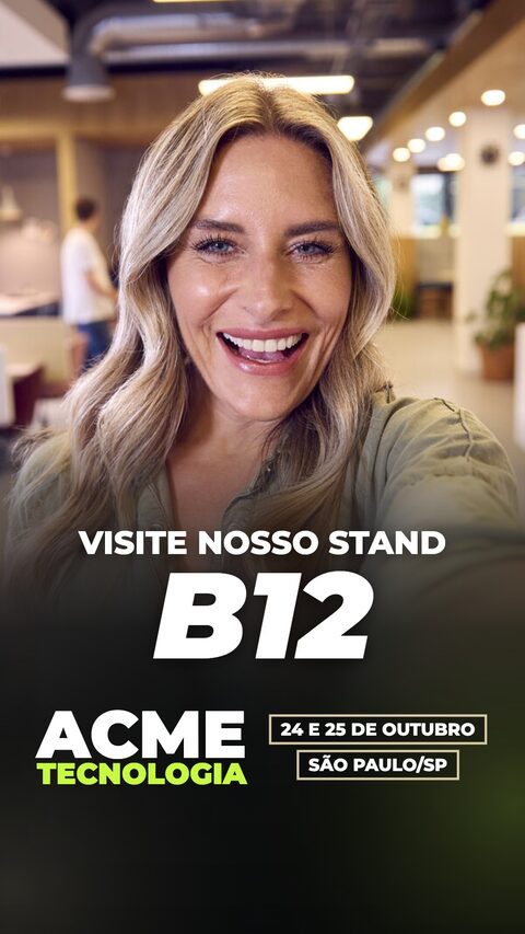 Arte “Visite nosso stand B12” com a foto de uma expositora